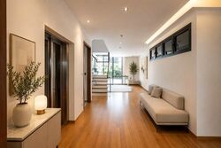 Wellington Circle (D27), Terrace #605900821